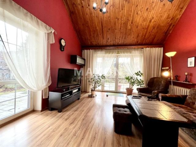 Dom 229 m², Łomianki