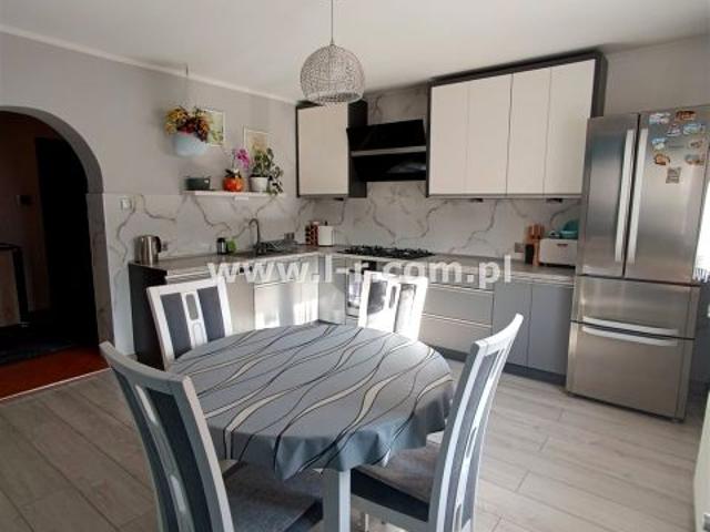 Dom 220 m², Syrynia