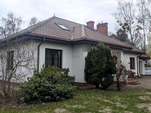 Dom 239 m², Złotokłos