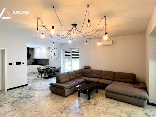 Dom 230 m², Marzysz