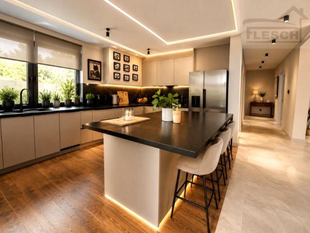Dom 229 m², Wolica