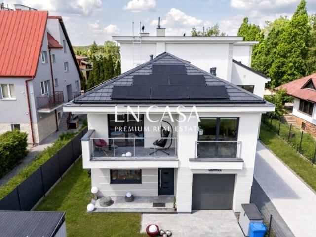 Dom 247 m², Łomianki