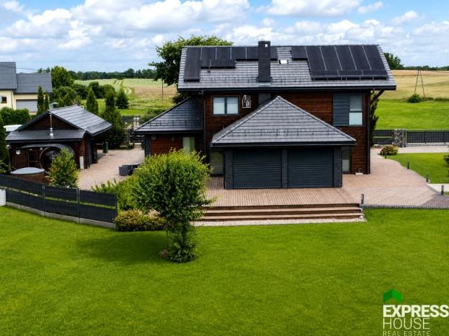 Dom 249 m², Bienie