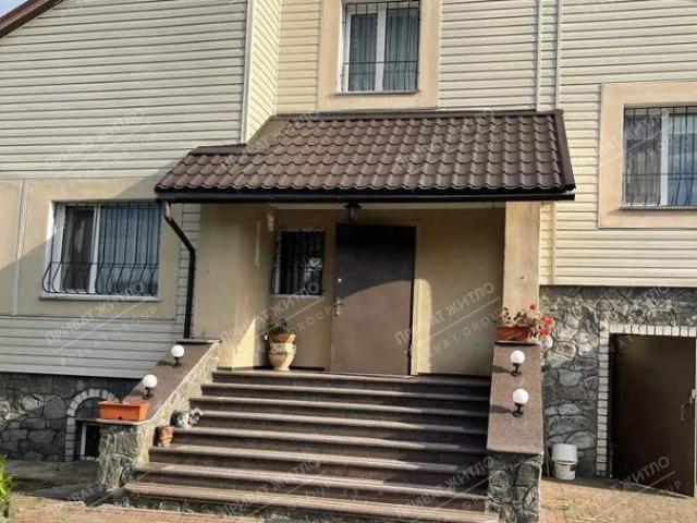 дом 240 m2 Город и пригород