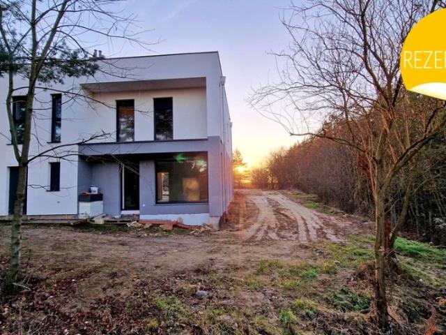 Dom 240 m², Babki