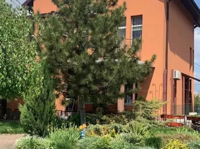 дом 255 m2 Подгородное