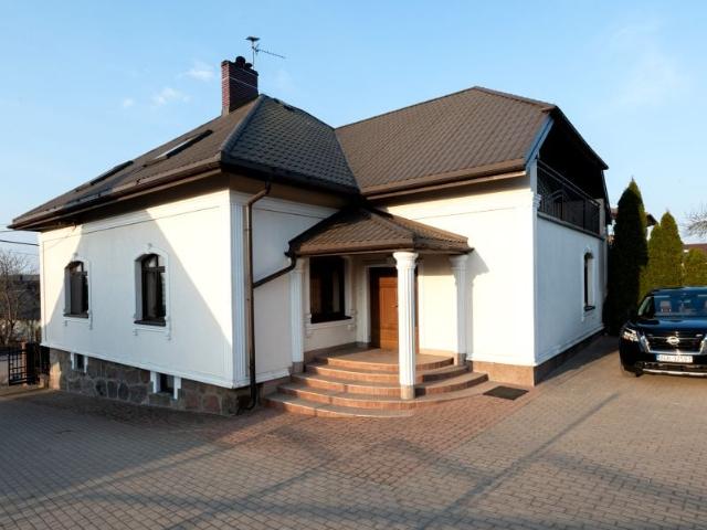 Dom 250 m², Glinki