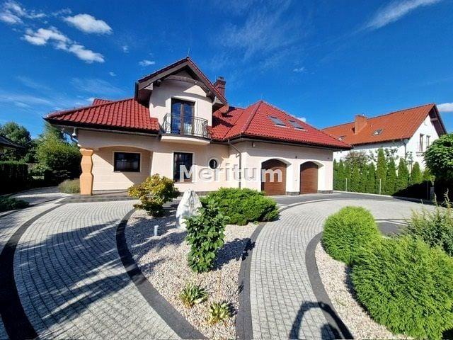 Dom 250 m², Niemcz