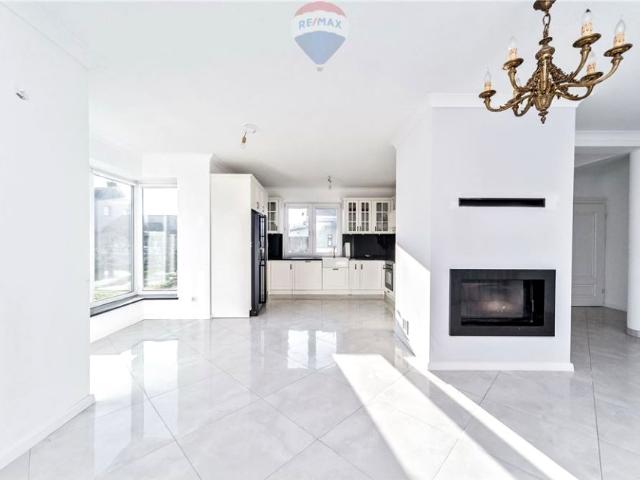 Dom 265 m², Ligota