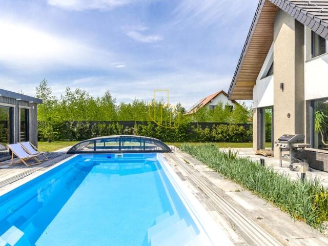 Dom 265 m², Lutynia