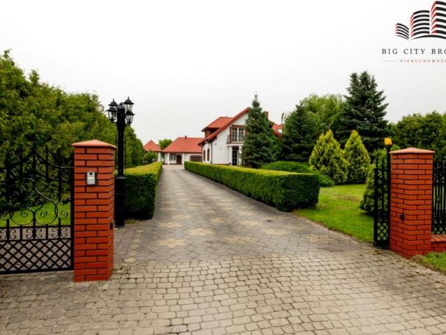 Dom 260 m², Elżbieta
