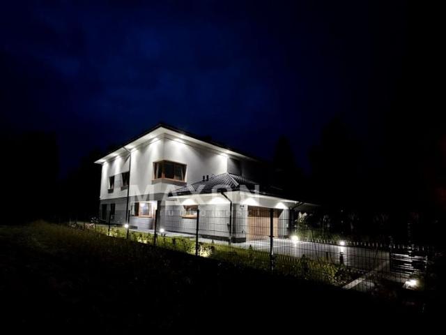 Dom 277 m², Ciemne