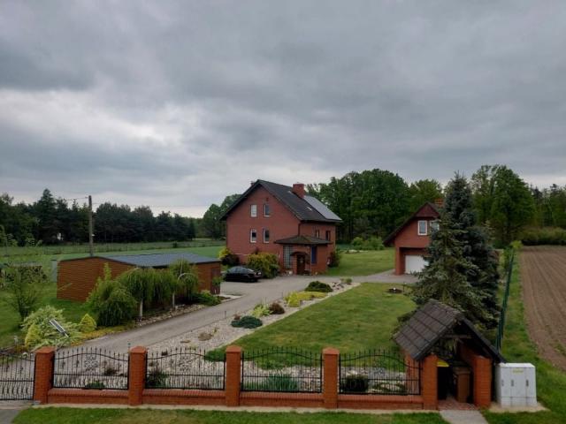 Dom 277 m², Ochodze