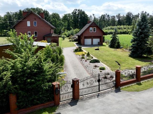 Dom 277,30 m², Ochodze