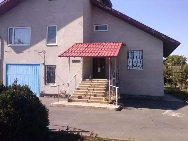 дом 272 m2 Подгородное