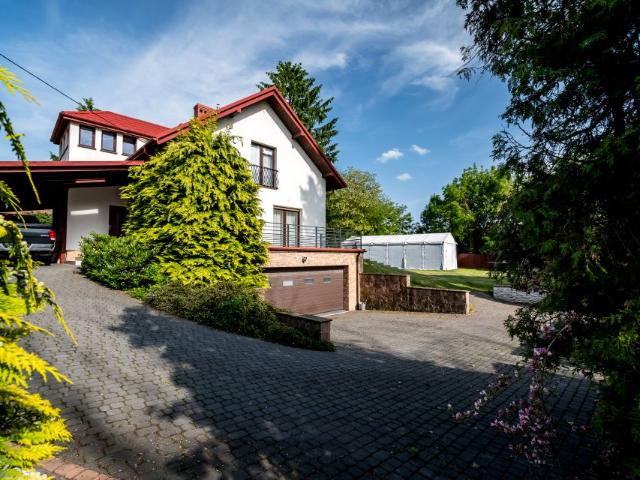 Dom 284 m², Owczary