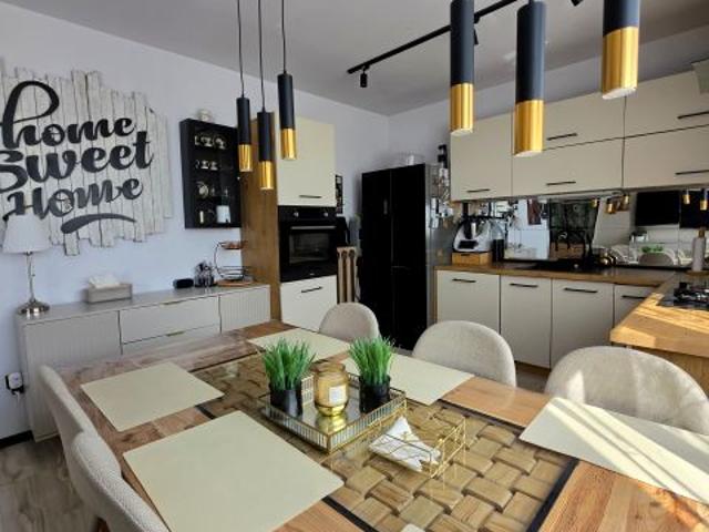 Dom 280 m², Gazomia Stara