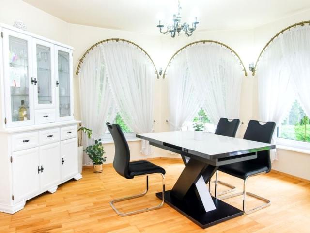Dom 280 m², Długi Kąt