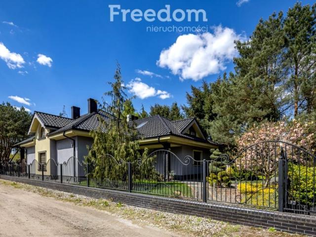 Dom 295 m², Rogalinek