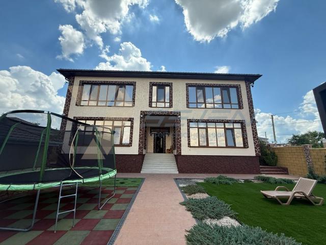 дом 307 m2 Геофизик село Левадки тер. СНТ