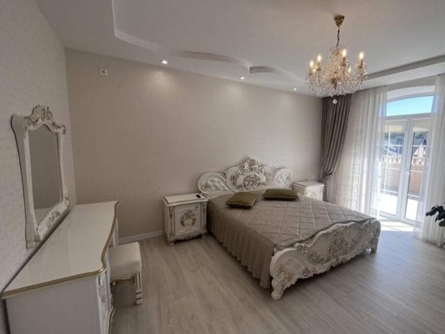 дом 300 m2 Выставка