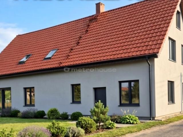 Dom 300 m², Czerwonka