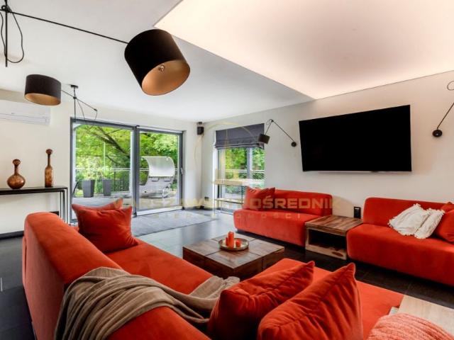 Dom 302 m², Warszawa