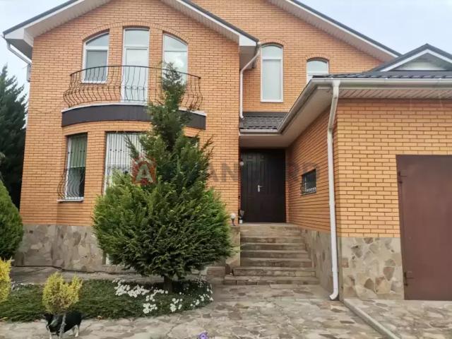 дом 318 m2 Город и пригород