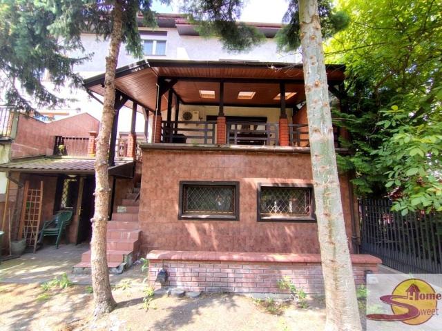 Dom 310,70 m², Radom
