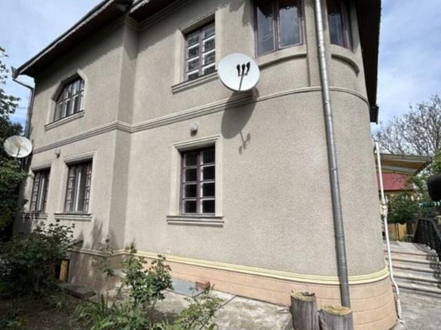 дом 324 m2 Город и пригород