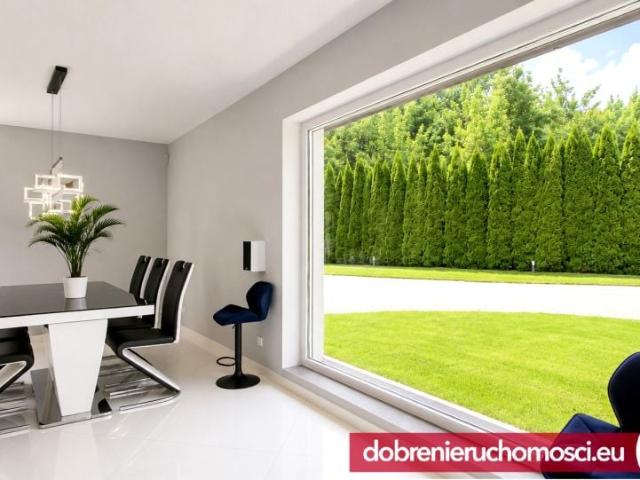 Dom 325 m², Lisi Ogon