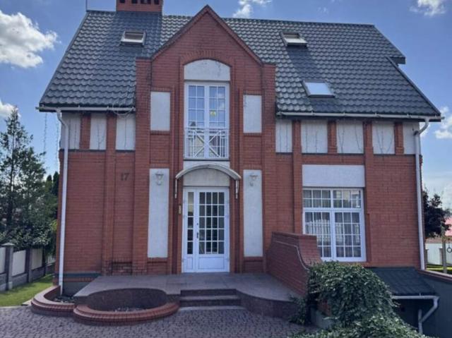 дом 320 m2 Озерная