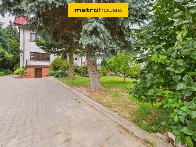 Dom 320 m² na Woli inwestycja i komfort życia