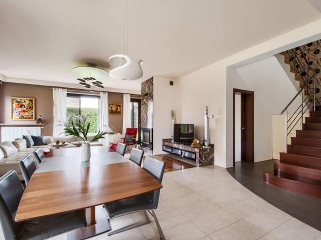 Dom 320m2, 5 sypialni, 5 łazienek, Konstancja