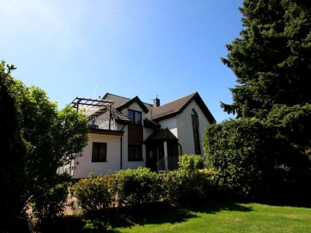 Dom 340 m², Stasin
