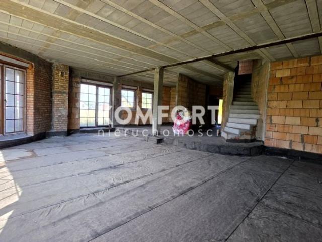 Dom 350 m², Dobra