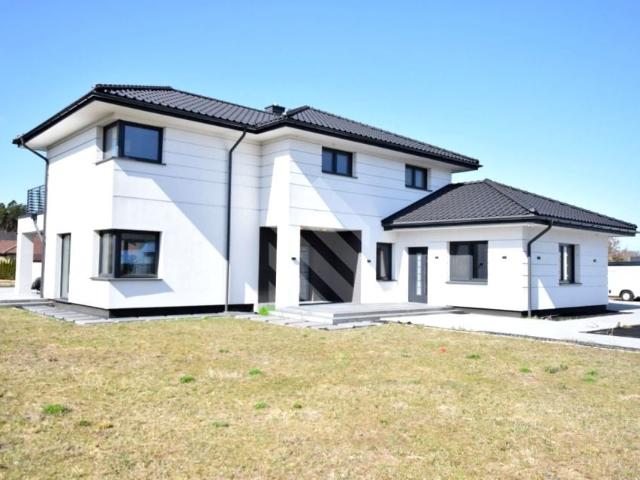 Dom 350 m², Niemcz