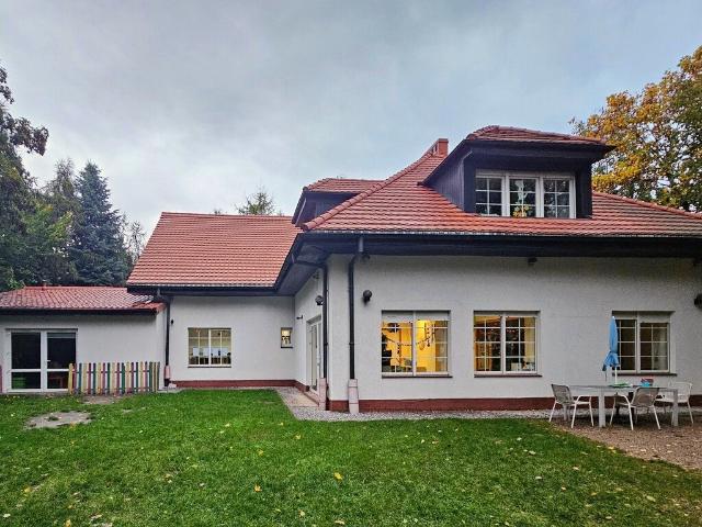 Dom 385 m² w Ołtaszynie funkcjonalny i dobrze utrzymany