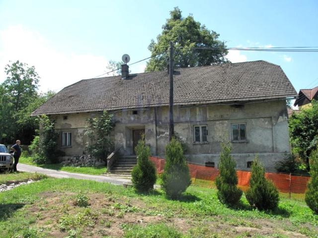 Dom 428 m², Cisownica