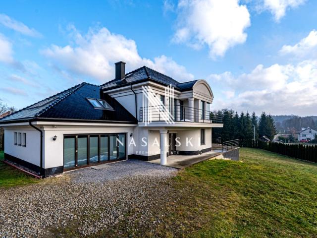 Dom 428 m², Gnojnica