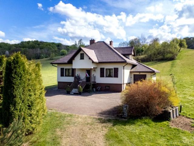 Dom 466 m², Teleśnica Oszwarowa