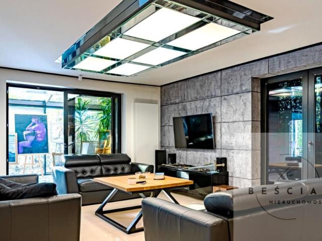 Dom 470 m², Zaczarnie