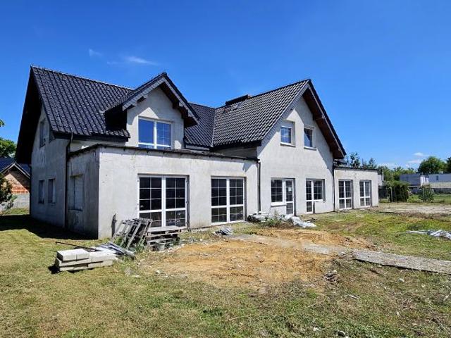 Dom 480 m², Borowa