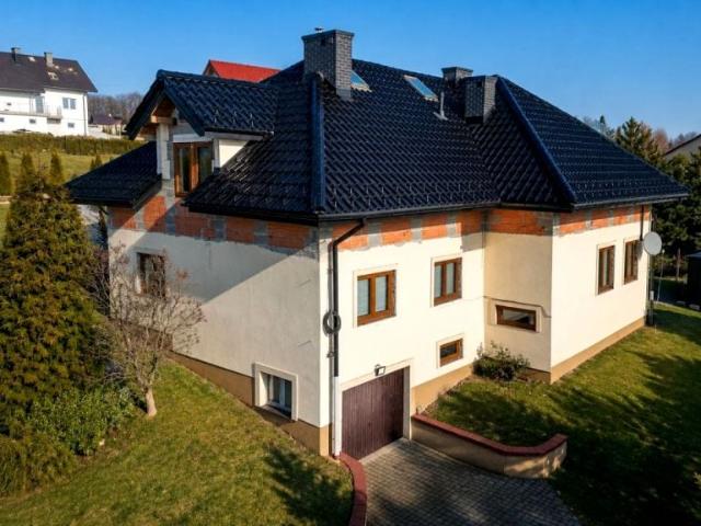 Dom 532,14 m², Łazany