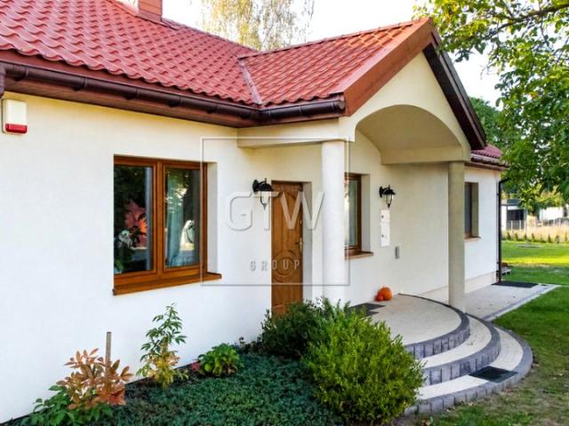 Dom 5 613 m², Świętochów