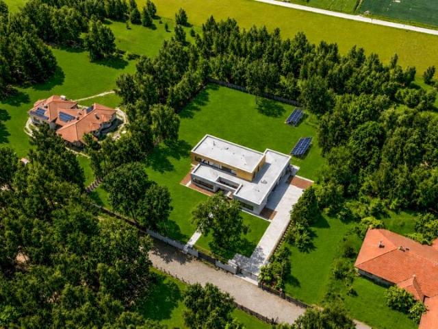 Dom 630 m², Feliksów