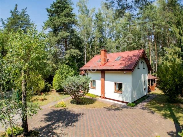 Dom 75 m², Lasek