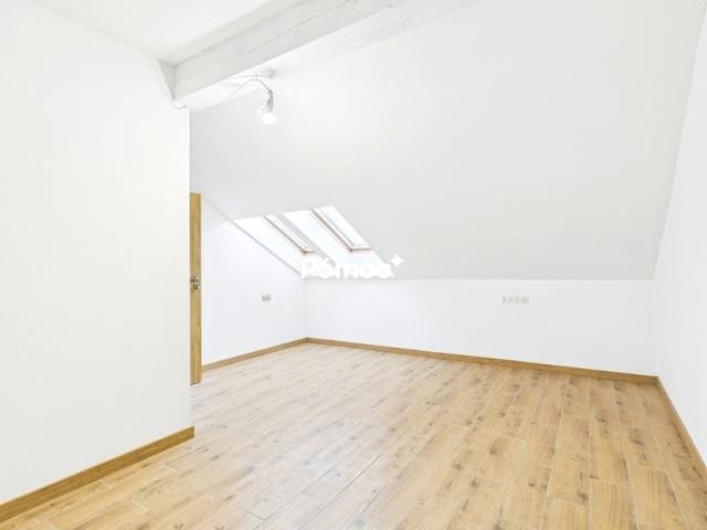 Dom 796 m², Żerniki Wrocławskie