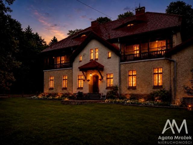 Dom 849 m², Krzeszów