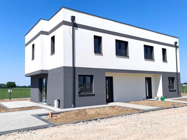 Dom 84,01 m², Mechnice